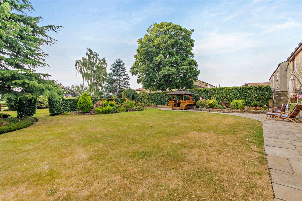 5 bedroom House, York Road, Wetherby, LS22 - Available, Image 11