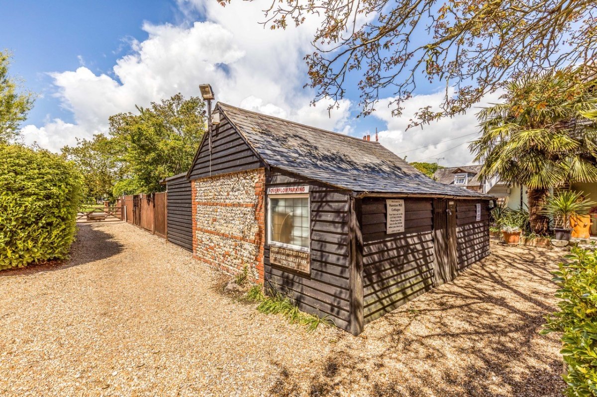 5 bedroom House, Hunston Mill House & Cottages, Selsey Road, PO20 - Available, Image 1