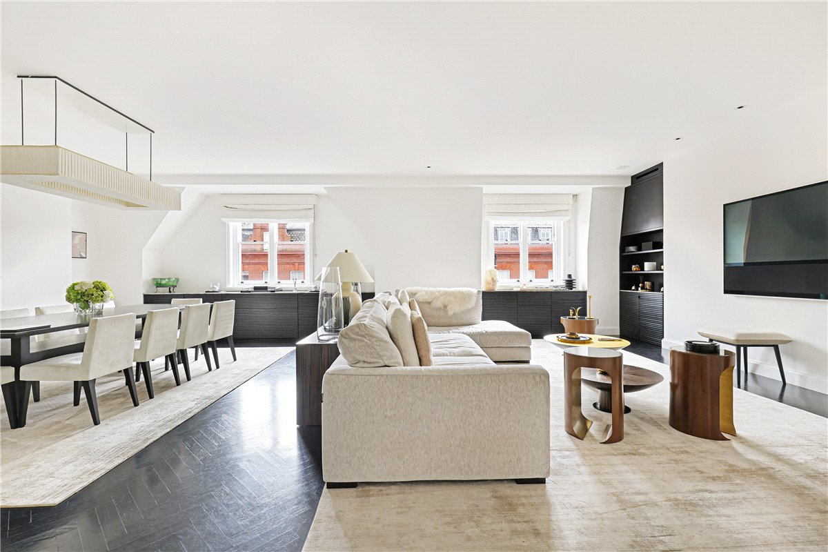 3 bedroom Flat, Pont Street, Knightsbridge, SW1X - Available, Image 12