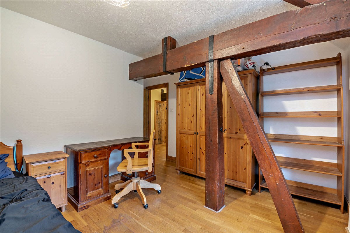 4 bedroom Barn Conversion, Snelsmore, Newbury, RG14 - Available, Image 10