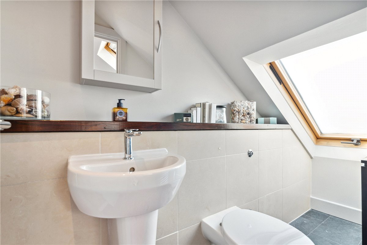 2 bedroom Flat, Beechcroft Road, London, SW17 - Sold, Image 5