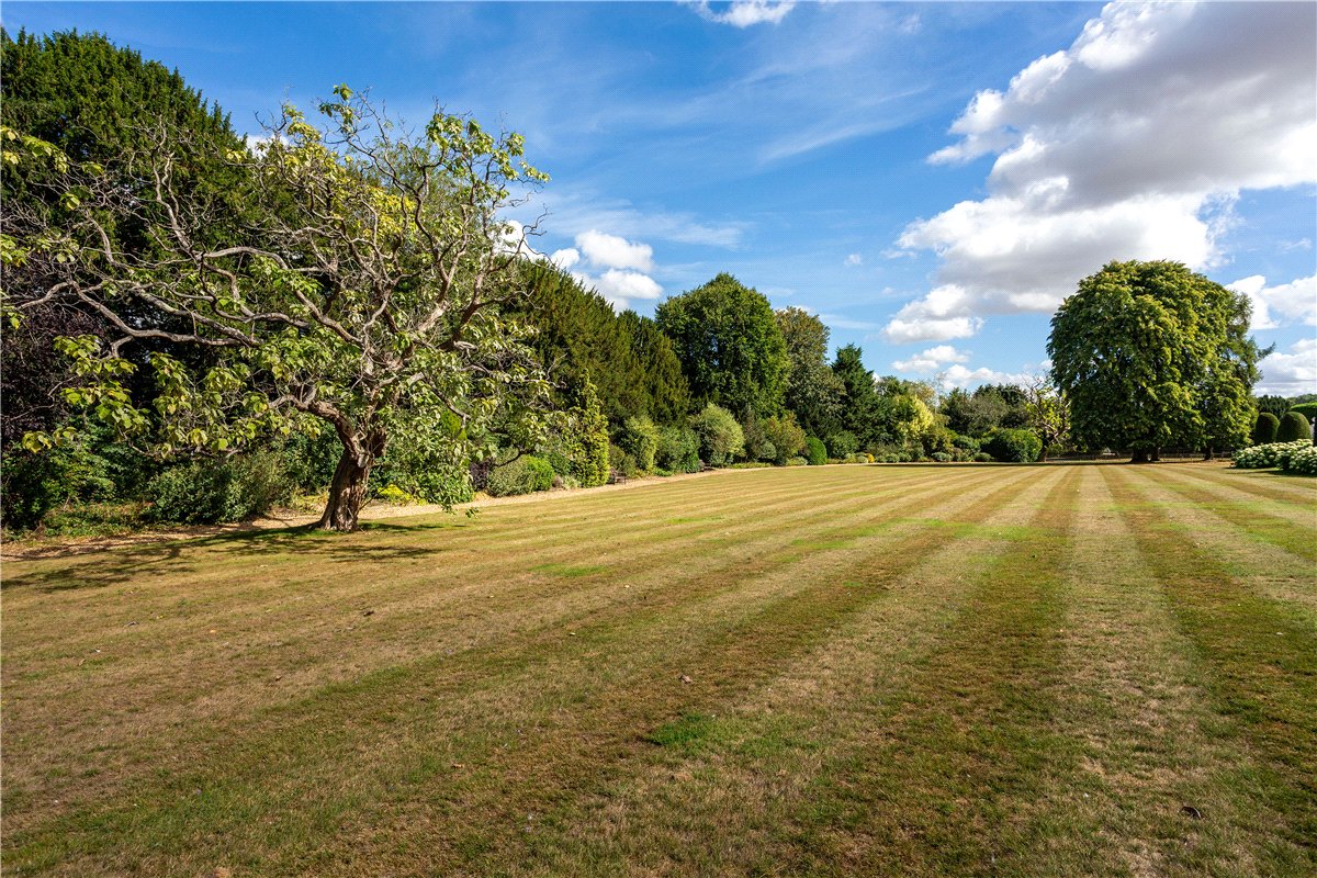 15  Country Estate, Munden Road, Dane End, SG12 - Available, Image 13