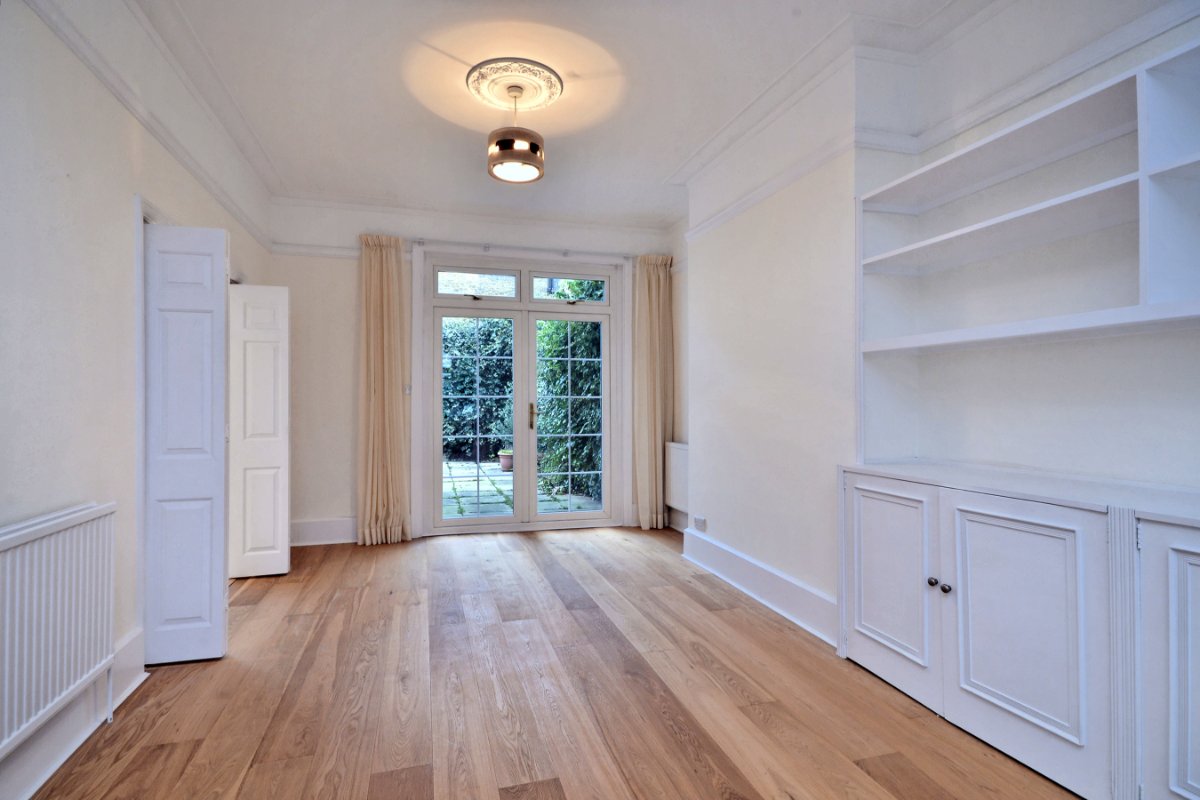 5 bedroom House, Clavering Avenue, London, SW13 - , Image 3