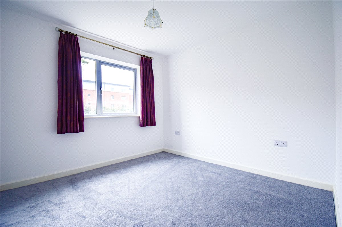 2 bedroom Flat, Glenalmond Avenue, Cyan Building, CB2 - , Image 6