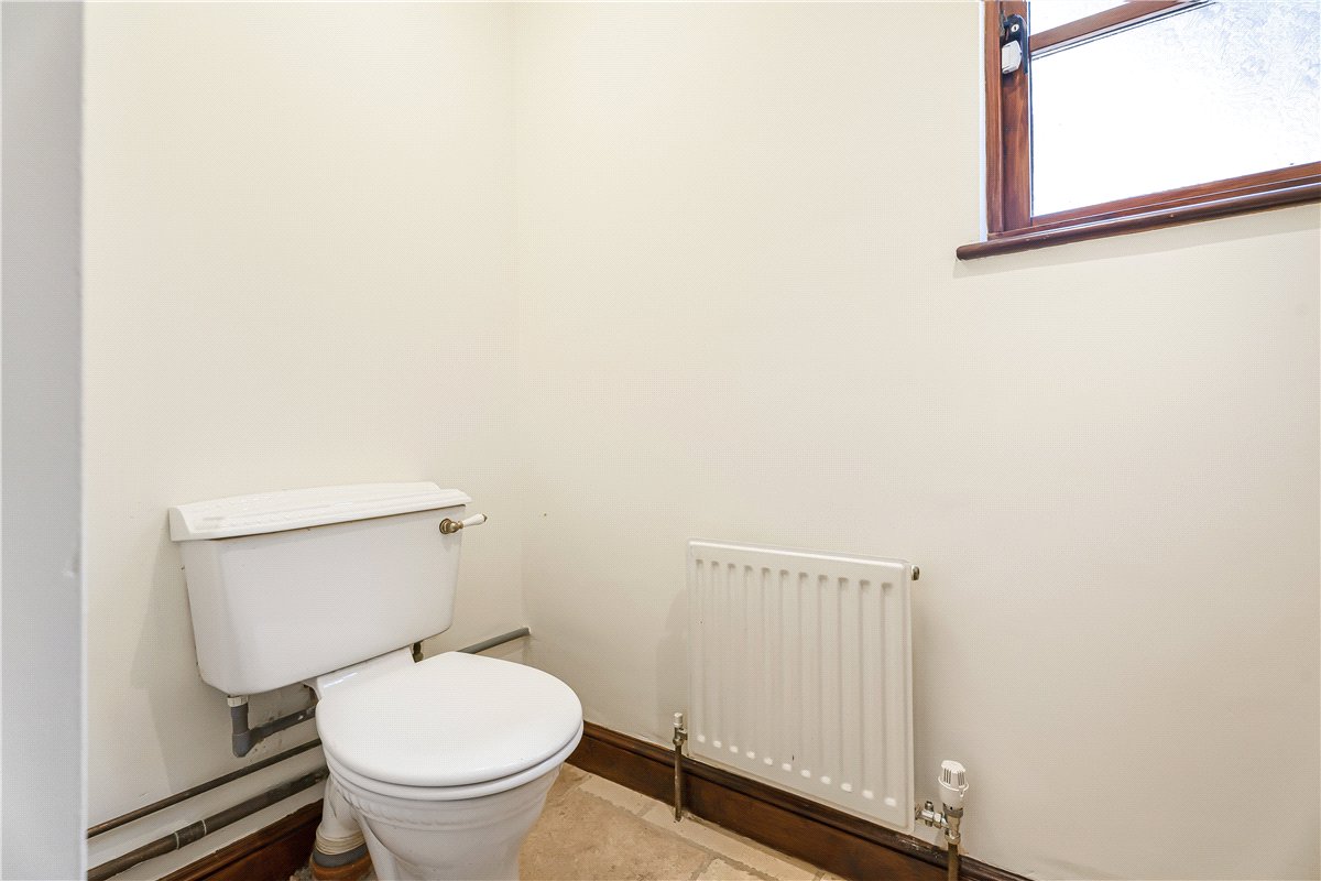 3 bedroom House, London Road, Wendover, HP22 - Available, Image 15