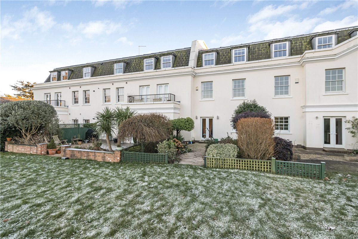 3 bedroom House, Tortington Manor, Ford Road, BN18 - Available, Image 16