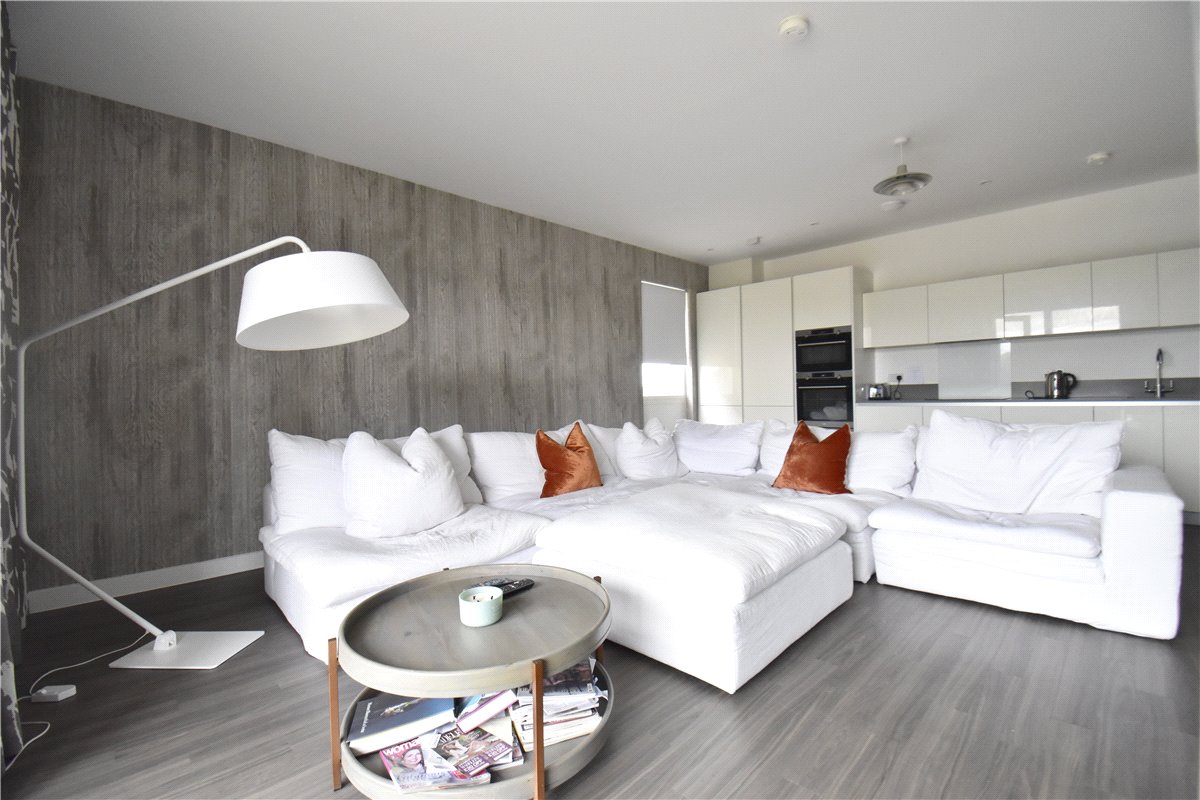 2 bedroom Flat, Hawkey Road, Trumpington, CB2 - Sold, Image 8