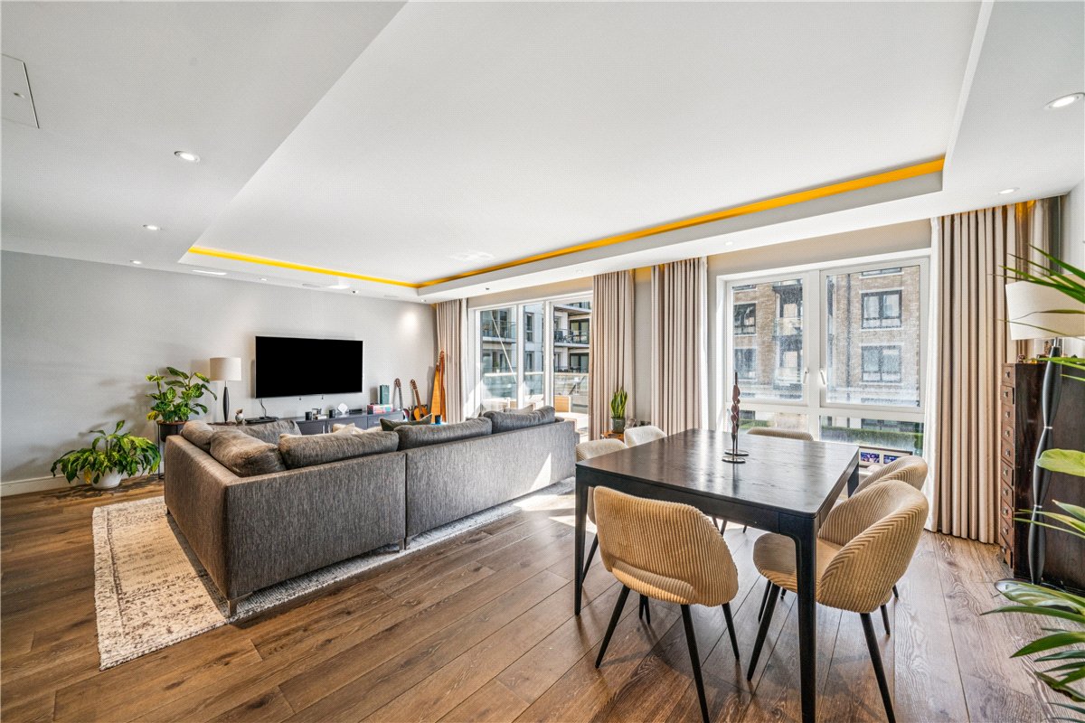 2 bedroom Flat, Chancellors Road, London, W6 - Available