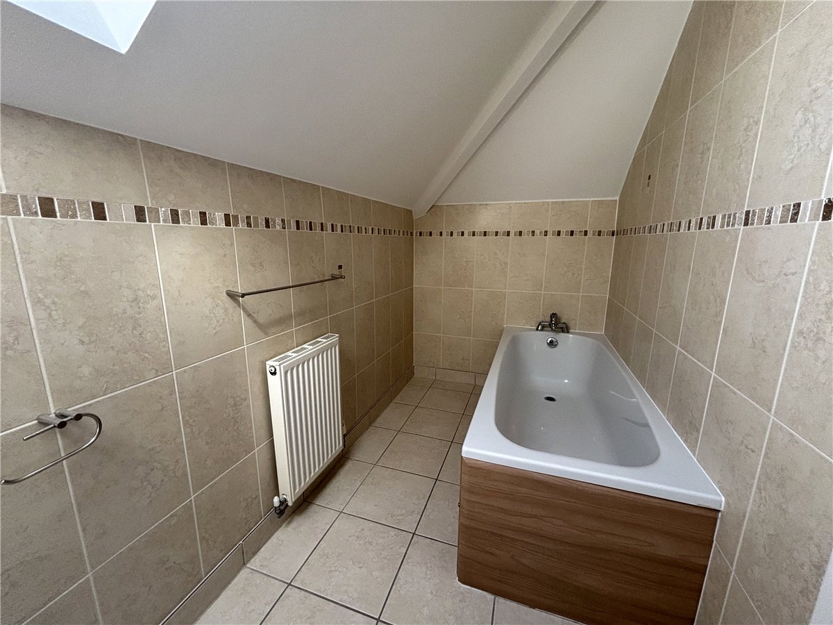 3 bedroom Bungalow, Nascot Close, Bramley, S66 - Available, Image 6