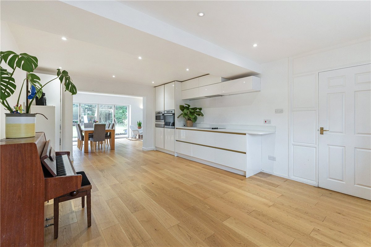 4 Bedroom Single Family Home/House's Image 15