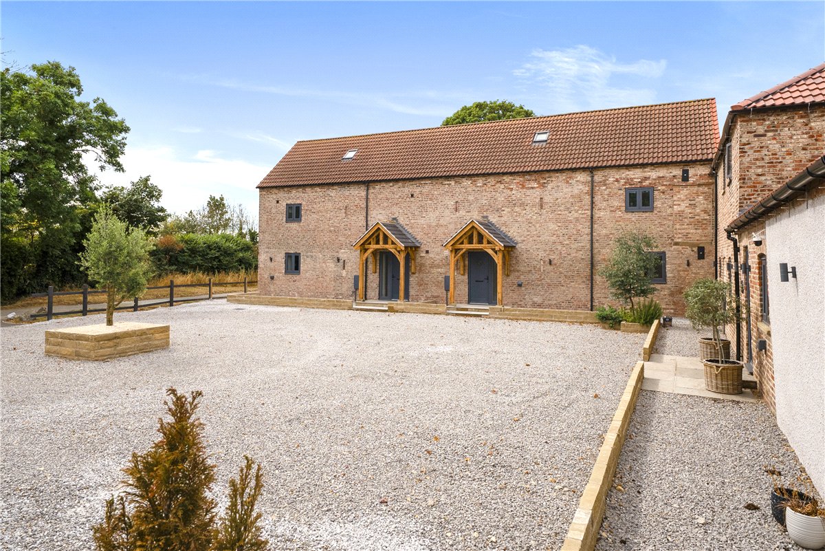 4 bedroom Cottage, Camela Lane, Camblesforth, YO8 - Available, Image 10