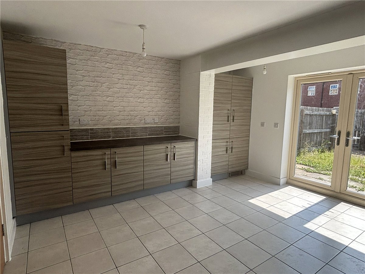 3 bedroom House, Comelybank Drive, Mexborough, S64 - Available, Image 2