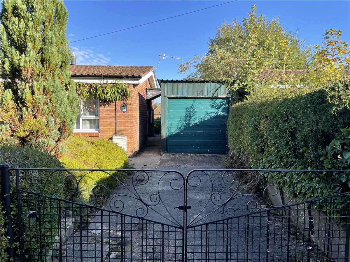 2 bedroom Bungalow, Manton Close, Manton, SN8 - Sold, Image 2