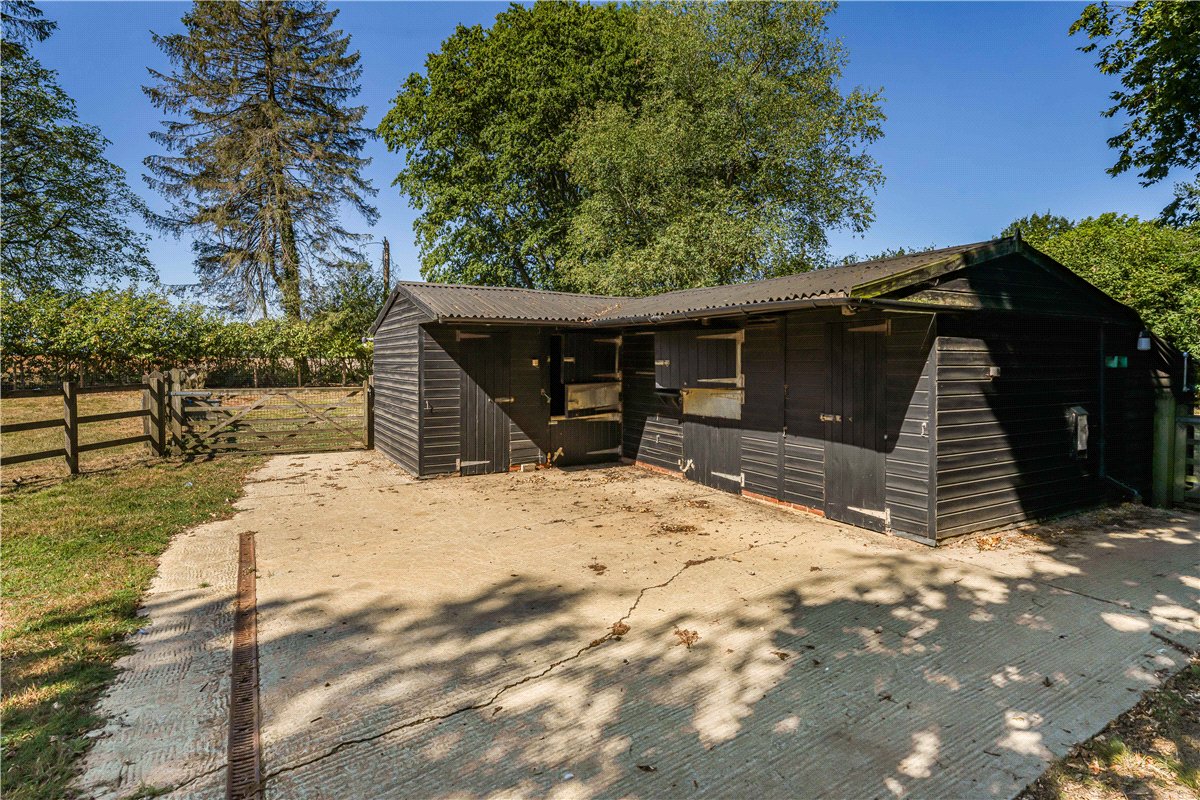 5 bedroom House, Potter Row, Great Missenden, HP16 - Available, Image 21