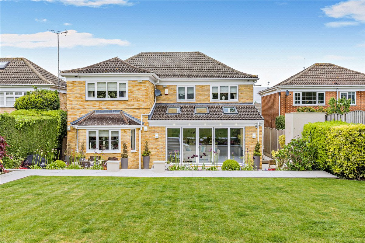 4 bedroom House, Walton Station Lane, Wakefield, WF2 - Available, Image 14