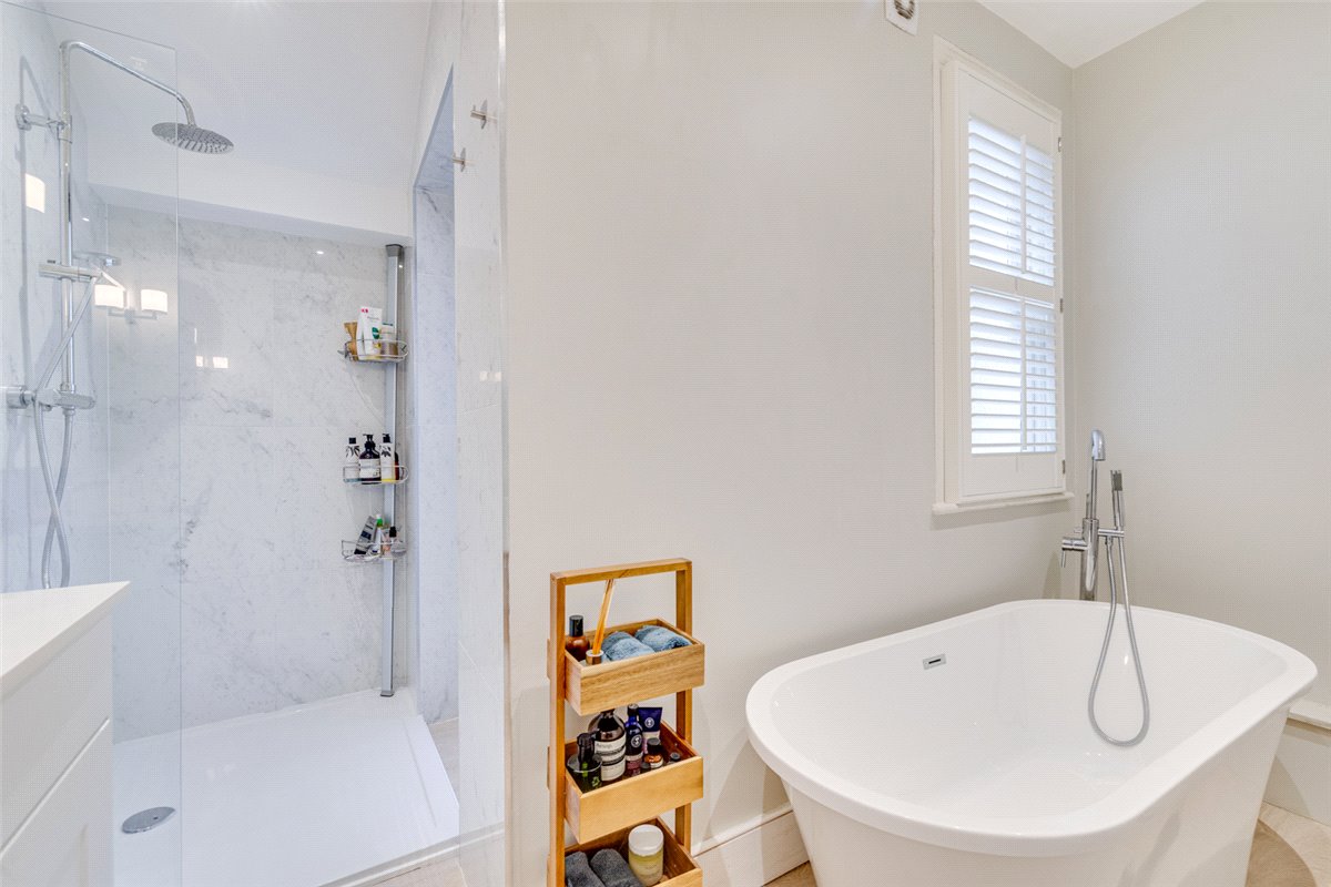 2 bedroom Flat, Niton Street, Bishops Park, SW6 - Let Agreed, Image 11