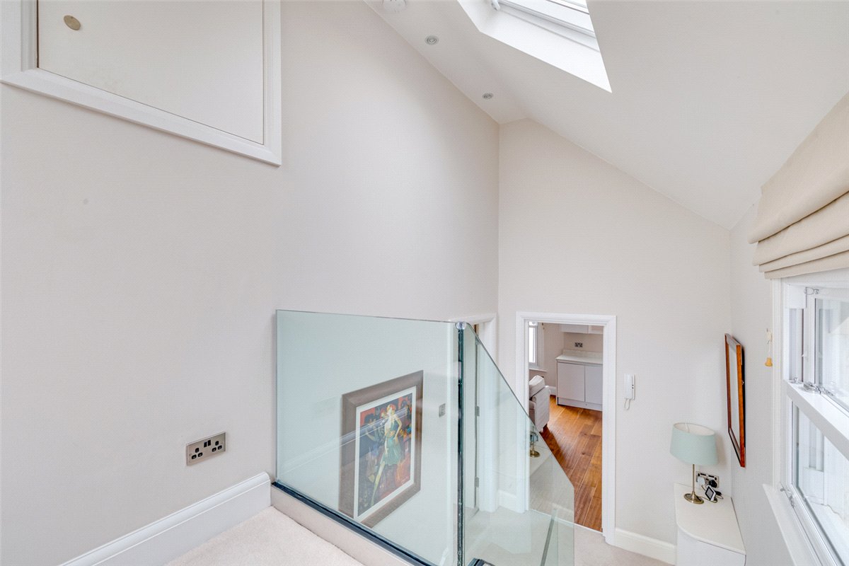 2 bedroom Flat, Whittingstall Road, London, SW6 - Available, Image 12