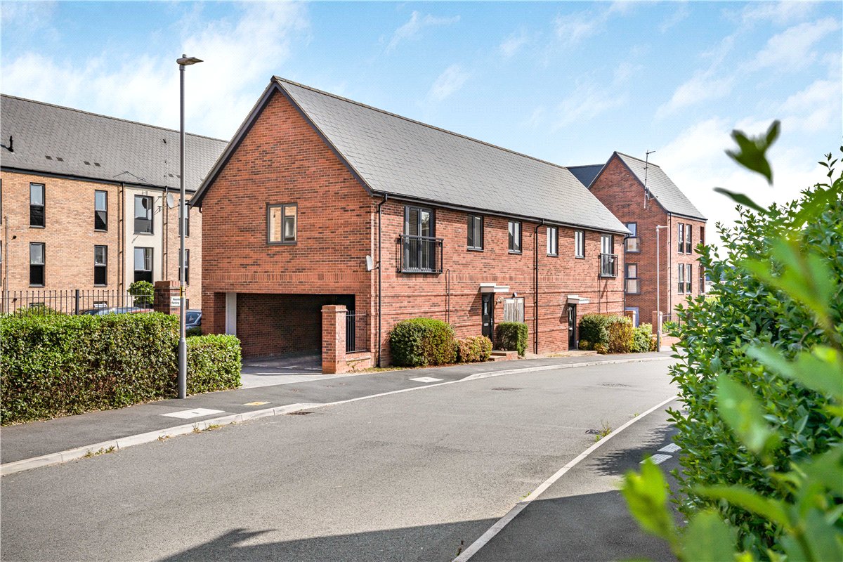 2 bedroom Flat, Vaynol Way, Whitehouse, MK8 - Let Agreed
