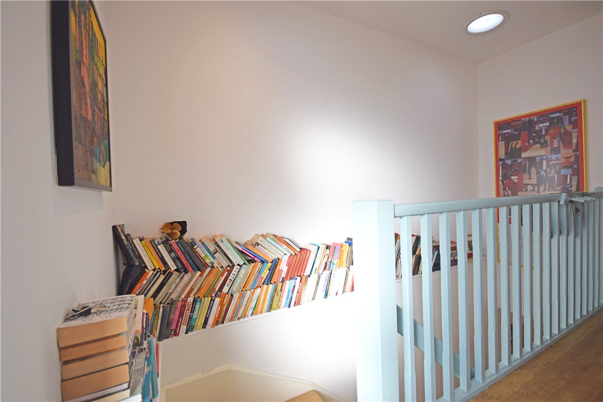 1 bedroom House, North Street, Cambridge, CB4 - , Image 9