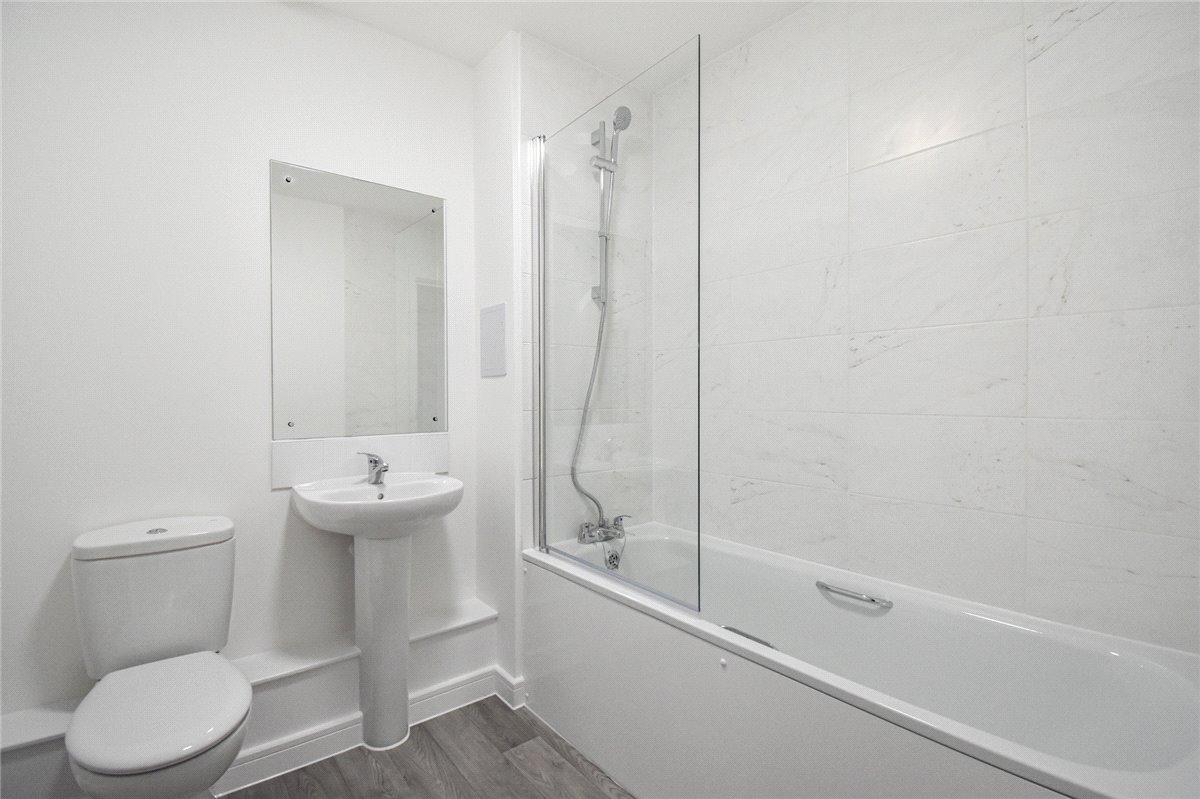 3 bedroom House, Ely Drive, Bishop Stortford, CM23 - Let Agreed, Image 3