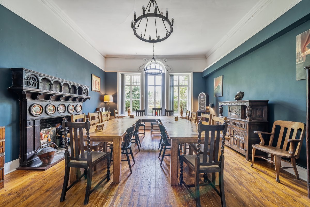 8 bedroom House, High Street, Swanage, BH19 - Available, Image 9