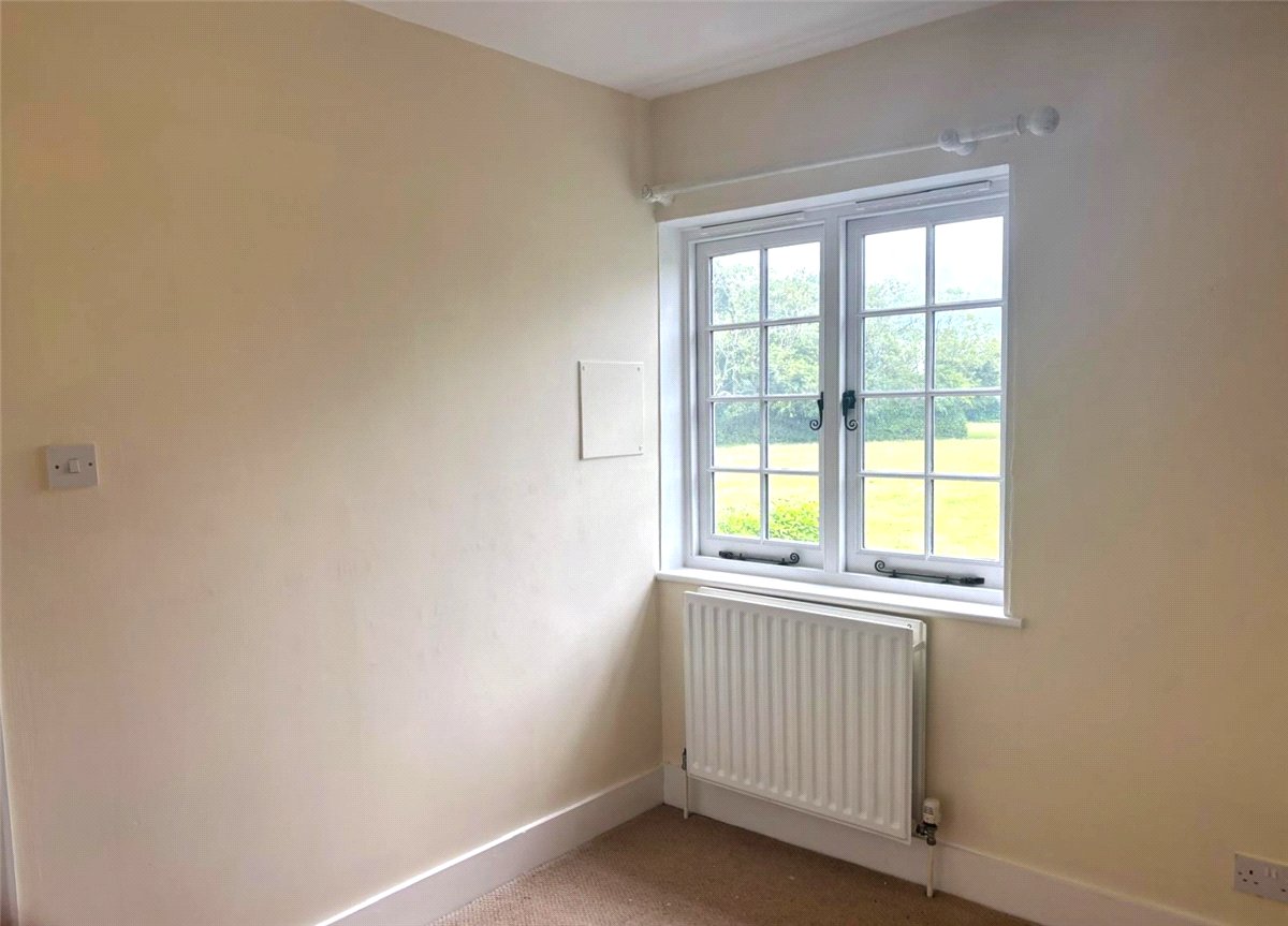 3 bedroom House, Halls Place, Rigshill Road, ME13 - , Image 1