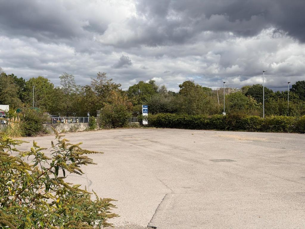 27573 Sq Ft, Eastern Perimeter Road, Hounslow, TW6 - Available, Image 2