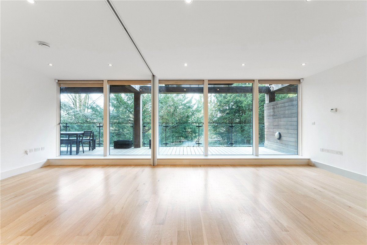 2 bedroom Flat, Kingfisher Way, Cambridge, CB2 - Sold, Image 3