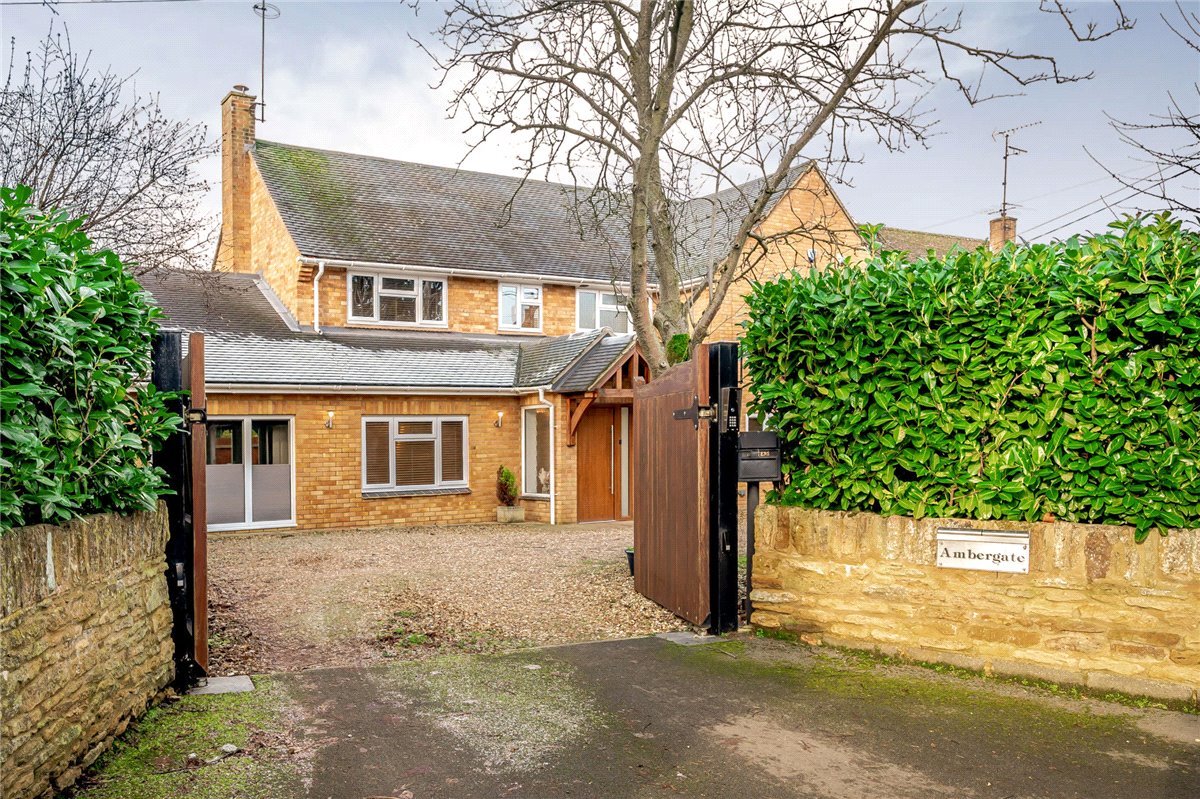4 bedroom House, Grange Lane, Pitsford, NN6 - Sold