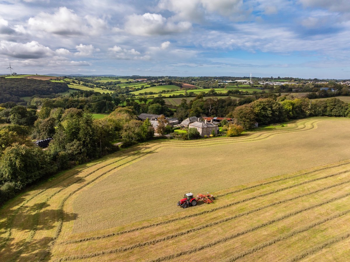 137.4  Farm, Hurdon Farm and Cottages, Launceston, PL15 - Available, Image 20