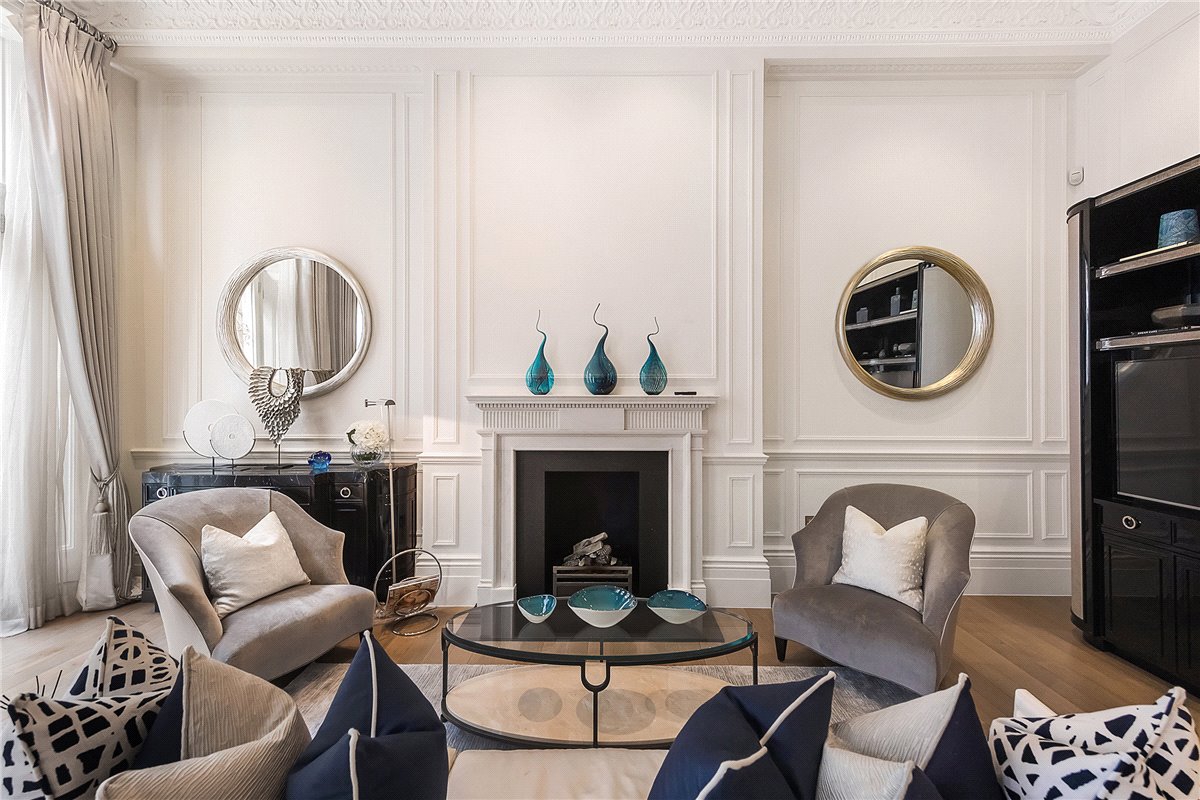 2 bedroom Flat, Ennismore Gardens, Knightsbridge, SW7 - Available, Image 16