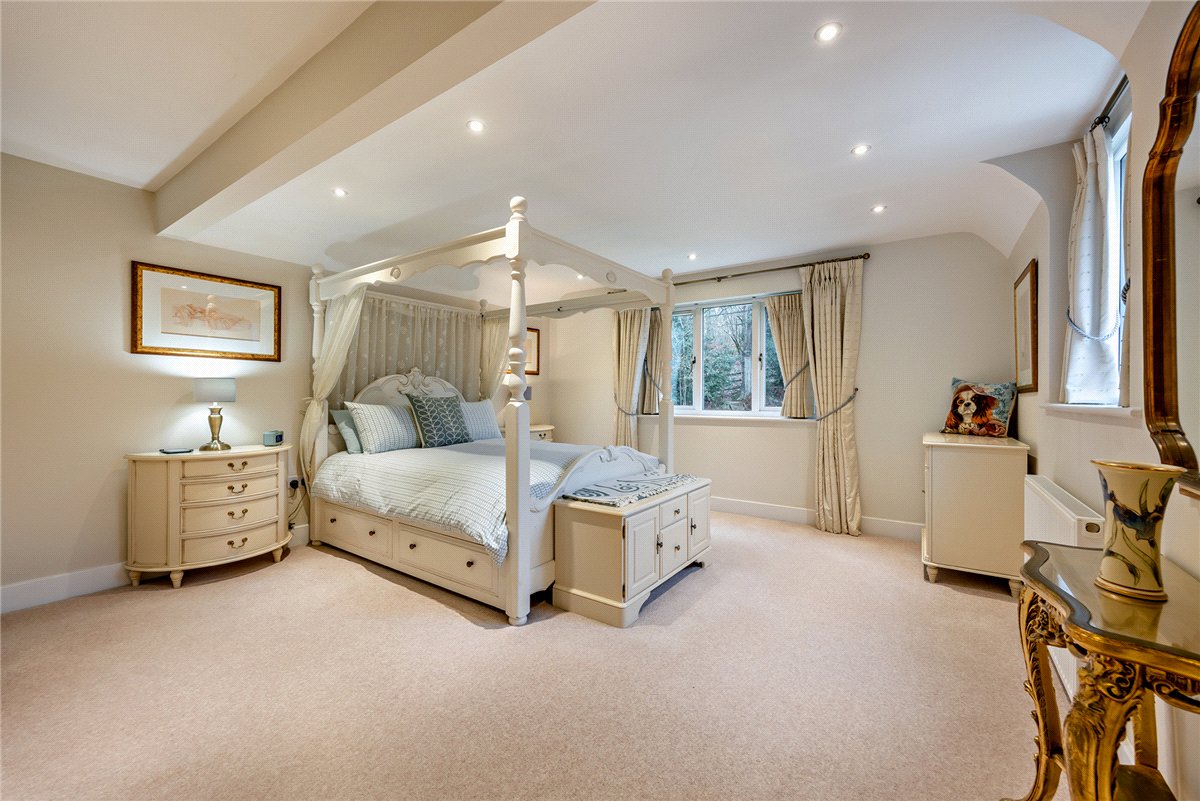 5 bedroom House, Thornford Road, Crookham Common, RG19 - Sold STC, Image 6