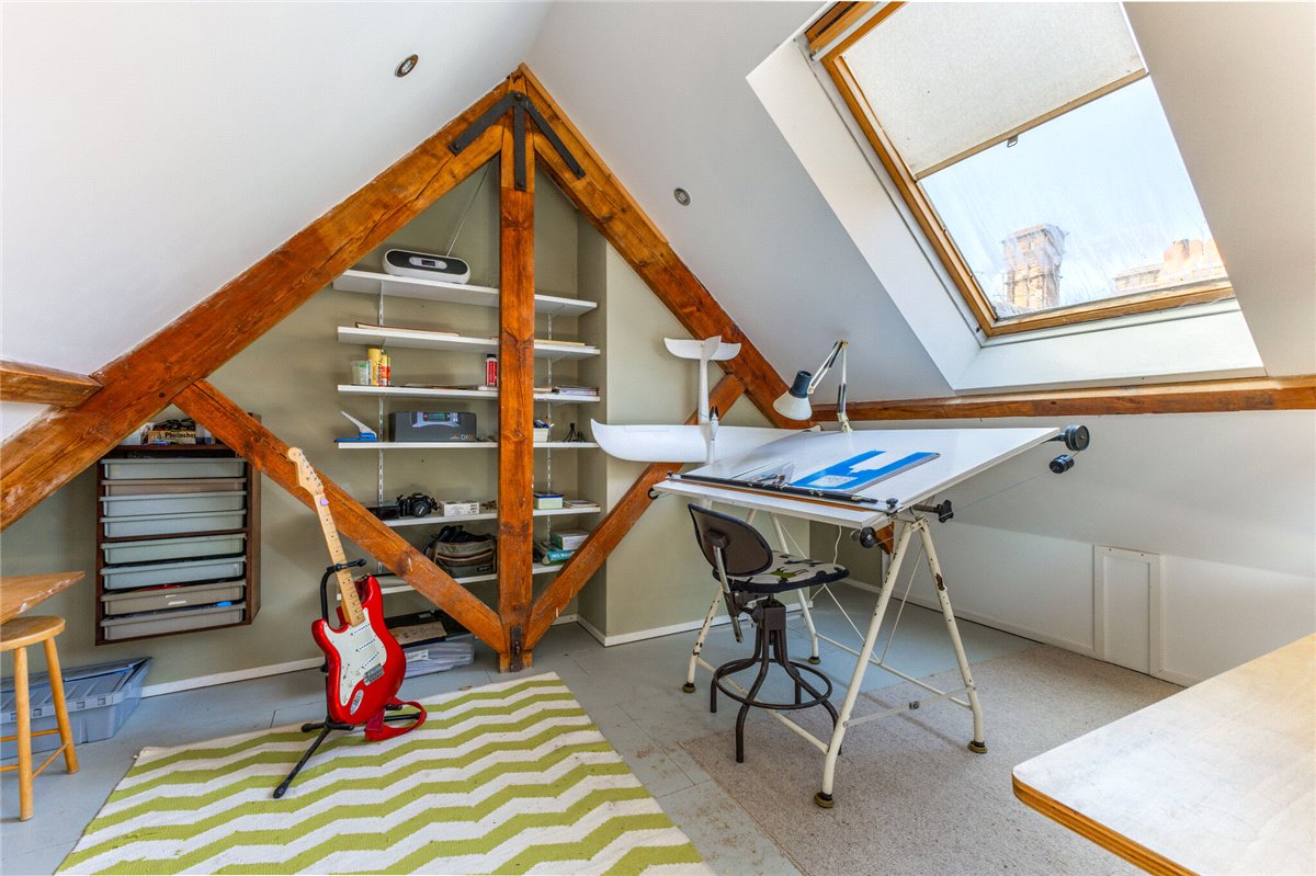 5 bedroom House, Stockcross, Newbury, RG20 - Available, Image 13