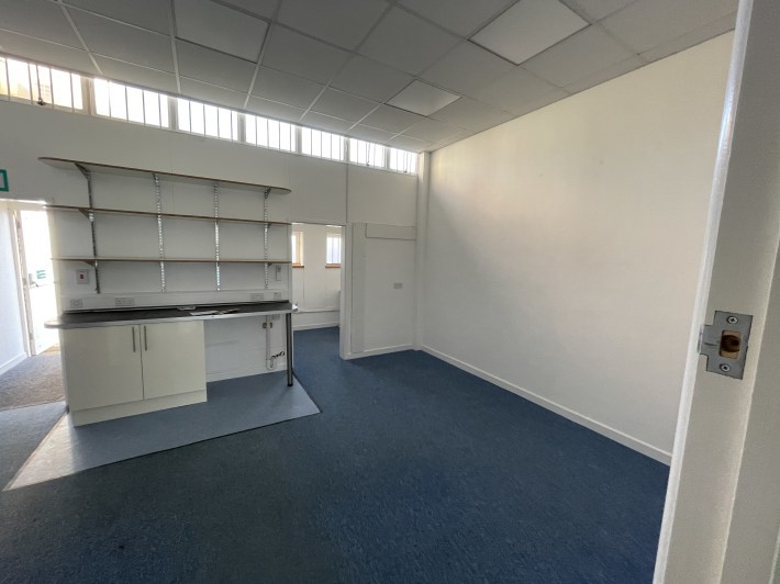 89.15 Sq M, 98 High Street, Weston-super-Mare, BS23 - Available, Image 2