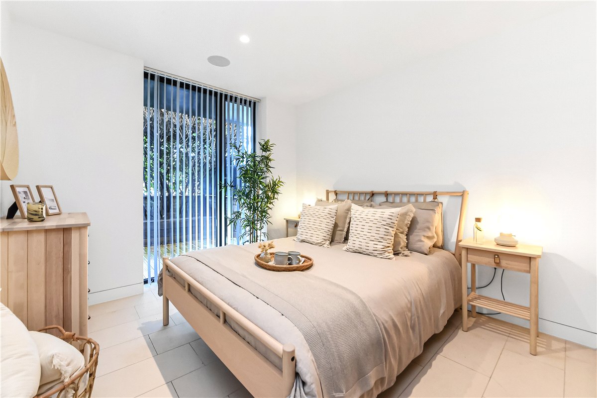 2 bedroom Flat, Latitude House, Oval Road, NW1 - Available, Image 2