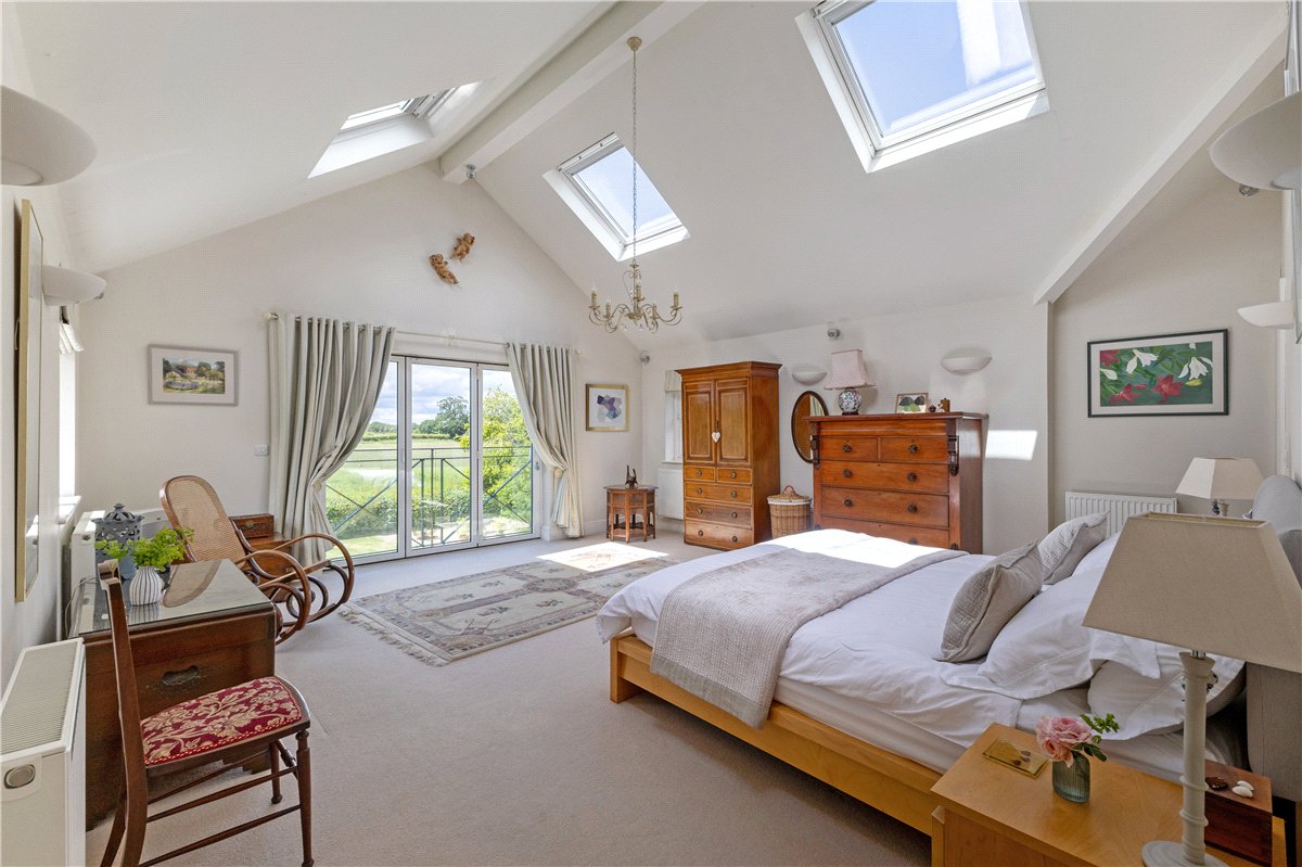 5 bedroom House, Green Gate Road, Wedhampton, SN10 - Available, Image 13