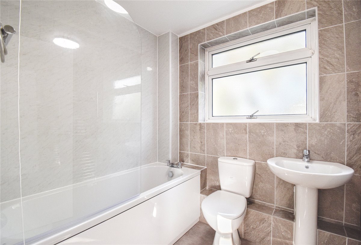 3 bedroom House, Belmore Close, Cambridge, CB4 - , Image 7