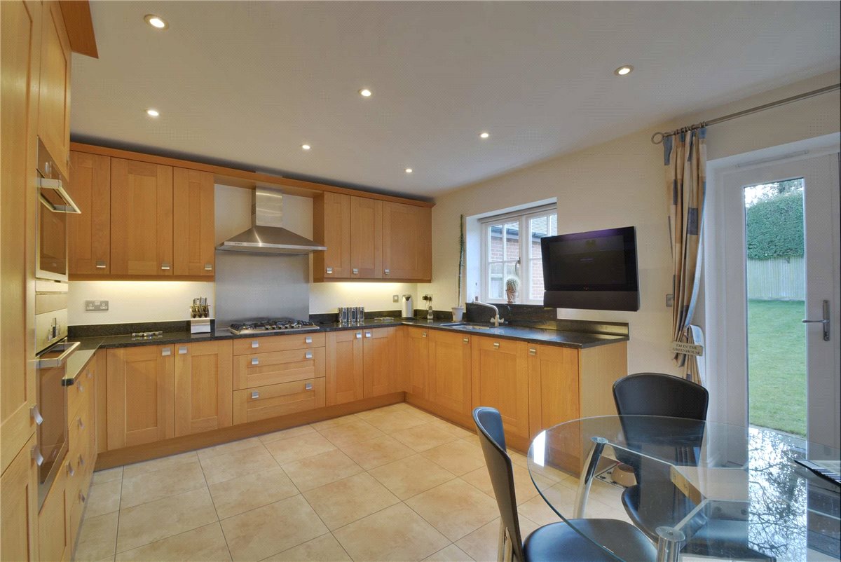 4 bedroom House, Brimpton, Berkshire, RG7 - Available, Image 1