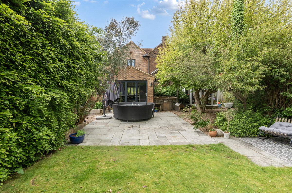4 bedroom House, Elcot Lane, Marlborough, SN8 - Available, Image 1