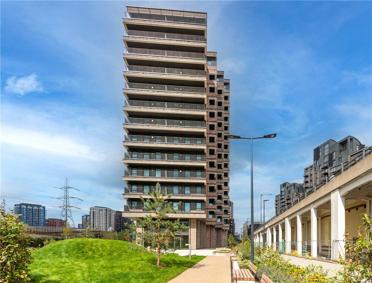 1 bedroom Flat, Heartwell Avenue, London, E16 - , Image 14