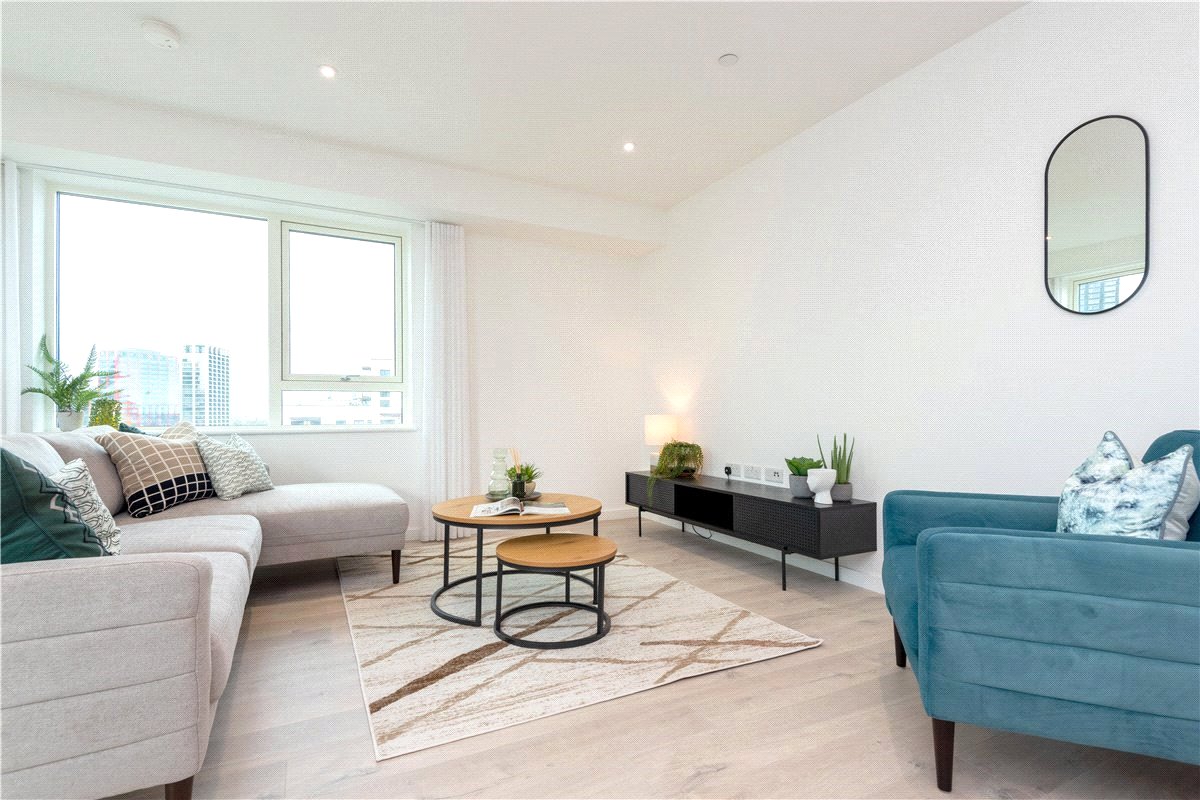 3 bedroom Flat, Heartwell Avenue, London, E16 - Let Agreed, Image 3