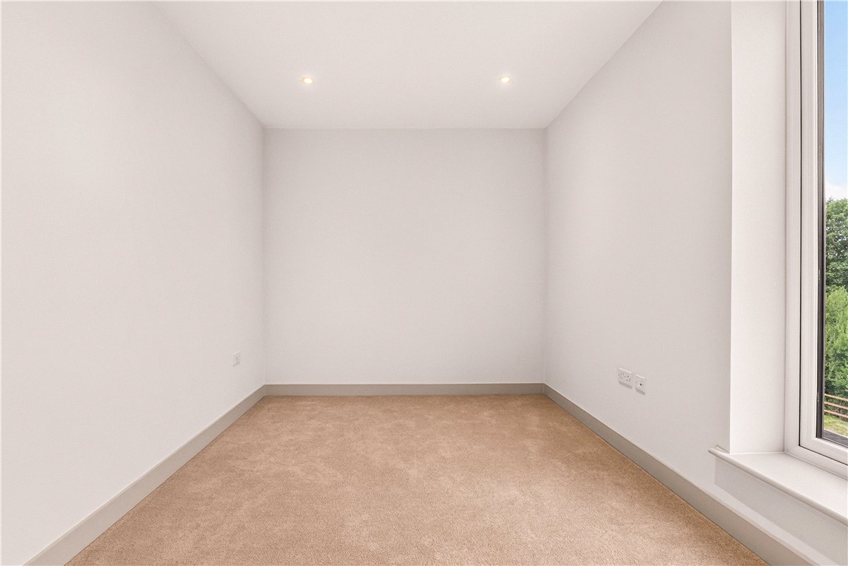3 bedroom House, Ballast Road, Erith, DA8 - Let Agreed, Image 5