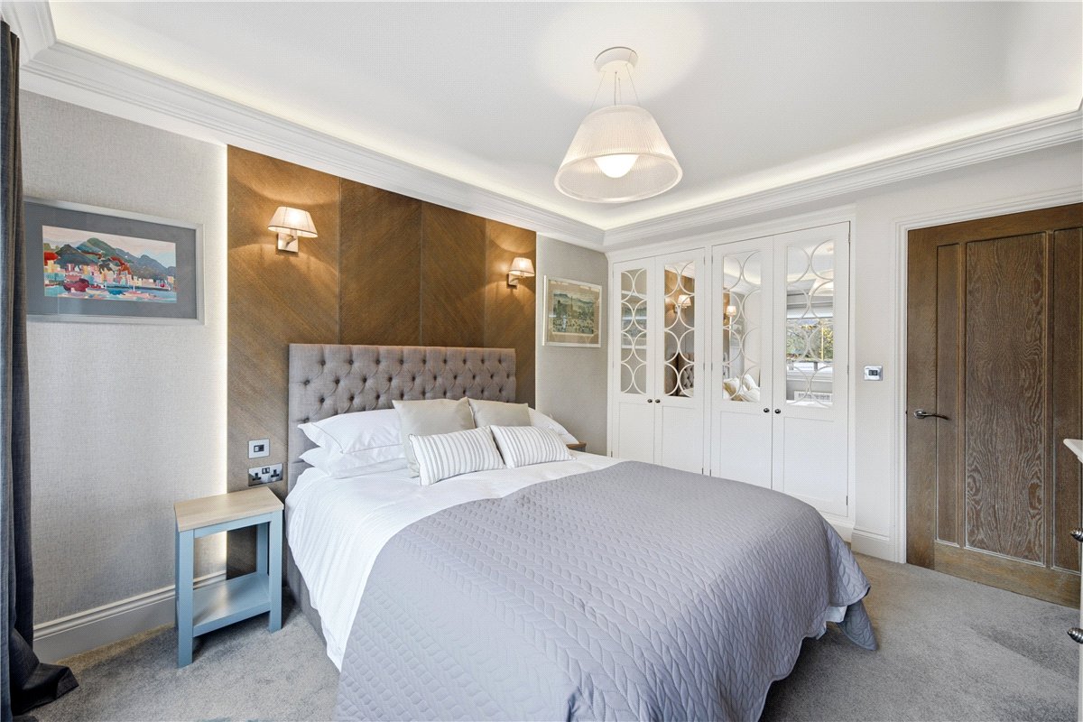 3 bedroom Flat, Apartment 5, Esplanade Court, 2 St. Marys Walk, HG2 - Sold, Image 8
