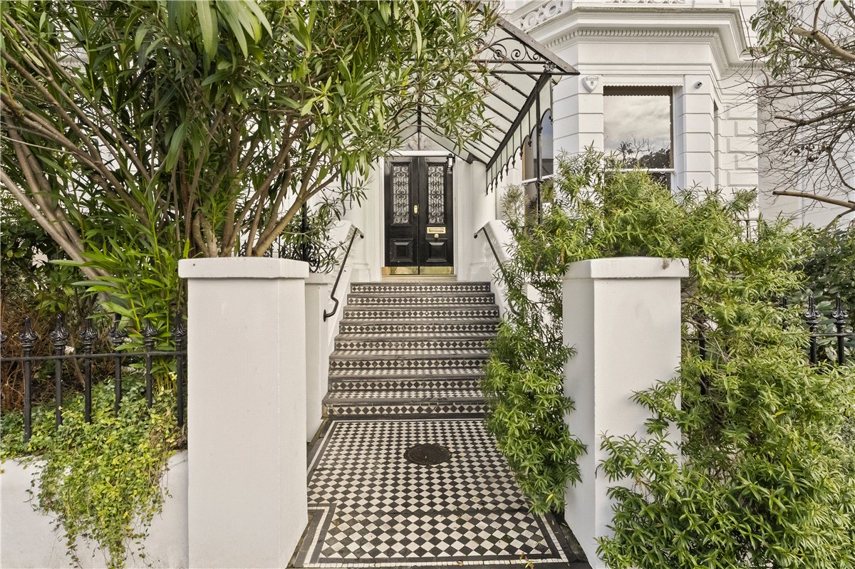 2 bedroom Flat, Pembridge Square, Notting Hill Gate, W2 - Available, Image 8