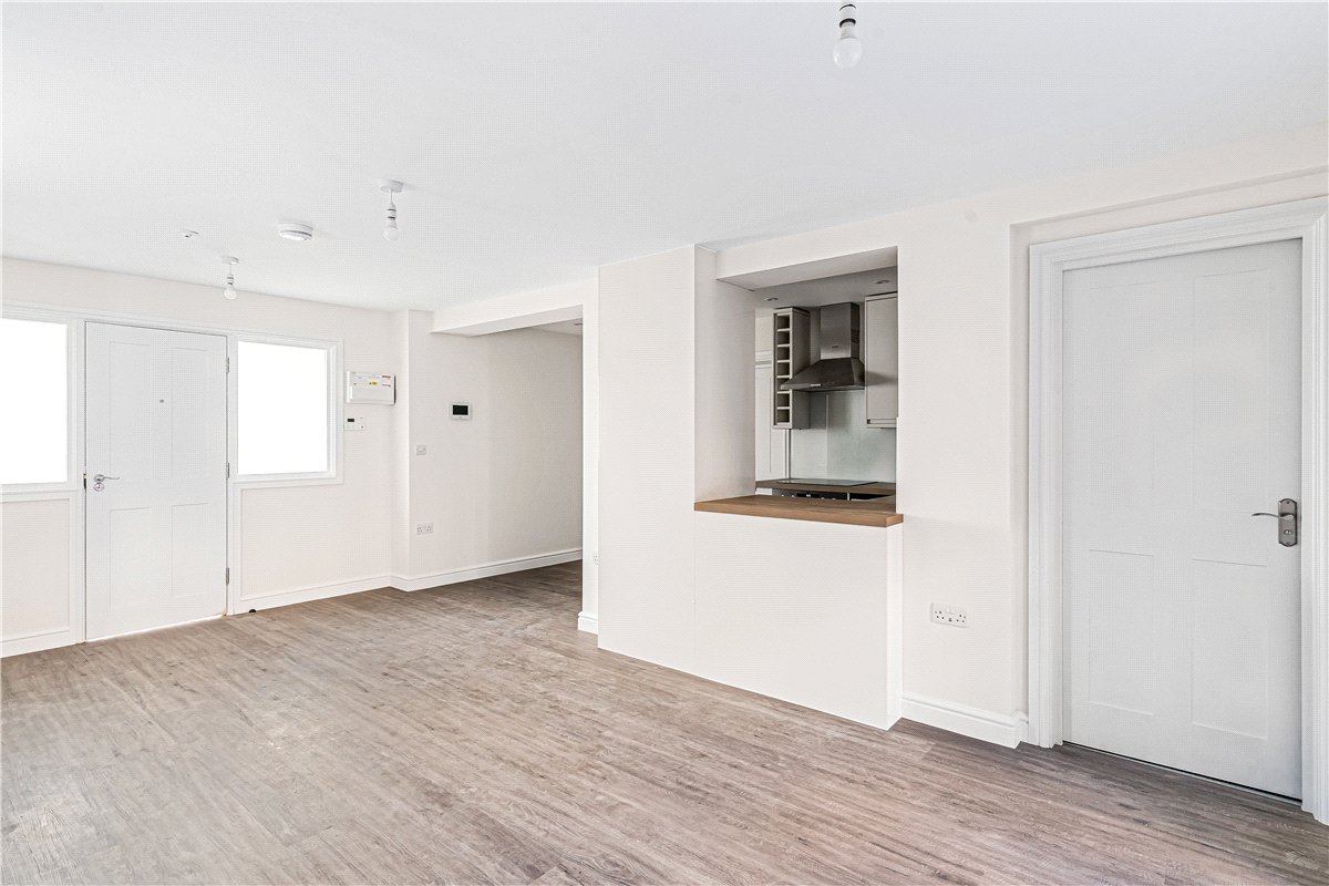 1 bedroom Flat, Walton Crescent, Oxford, OX1 - Available, Image 5