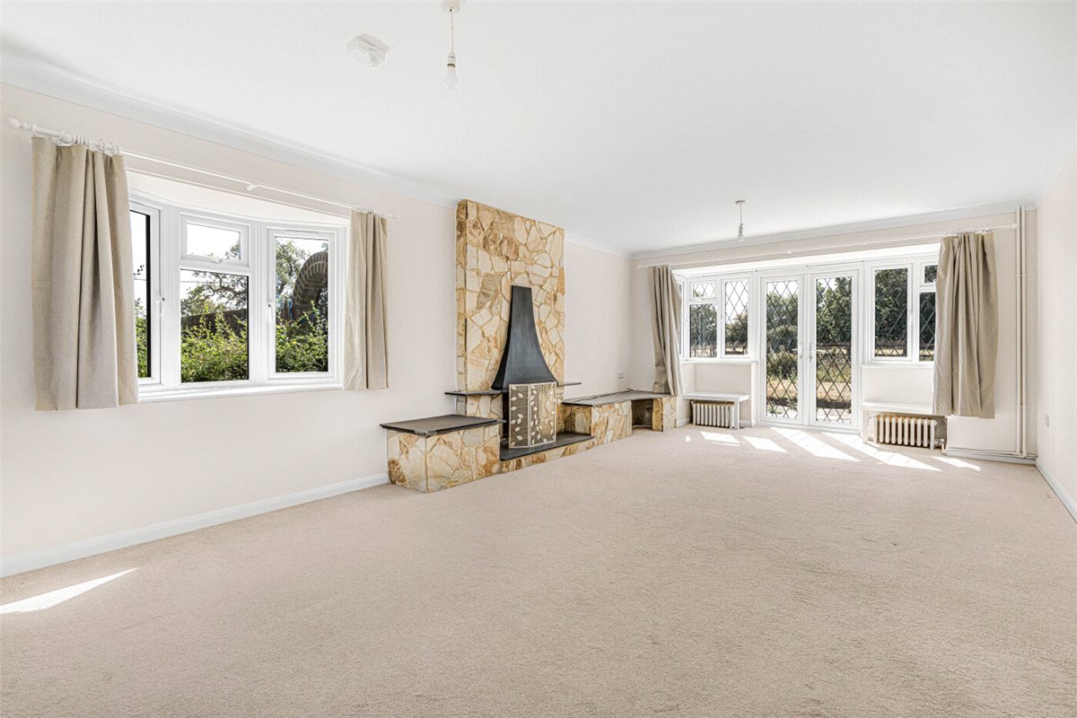 4 bedroom House, Kings Lane, South Heath, HP16 - Available, Image 1