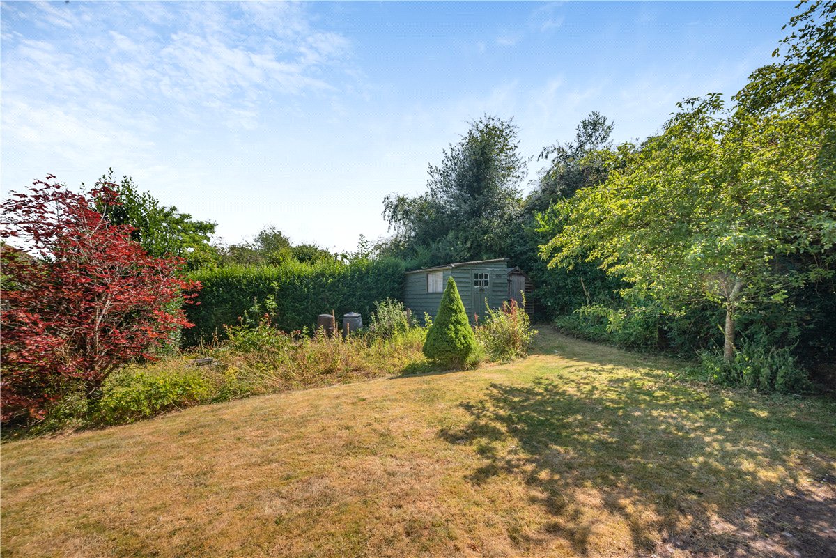 4 bedroom House, Post Office Lane, Dummer, RG25 - Available, Image 15