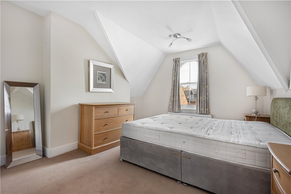 2 bedroom Flat, Walton Crescent, Oxford, OX1 - Available, Image 8
