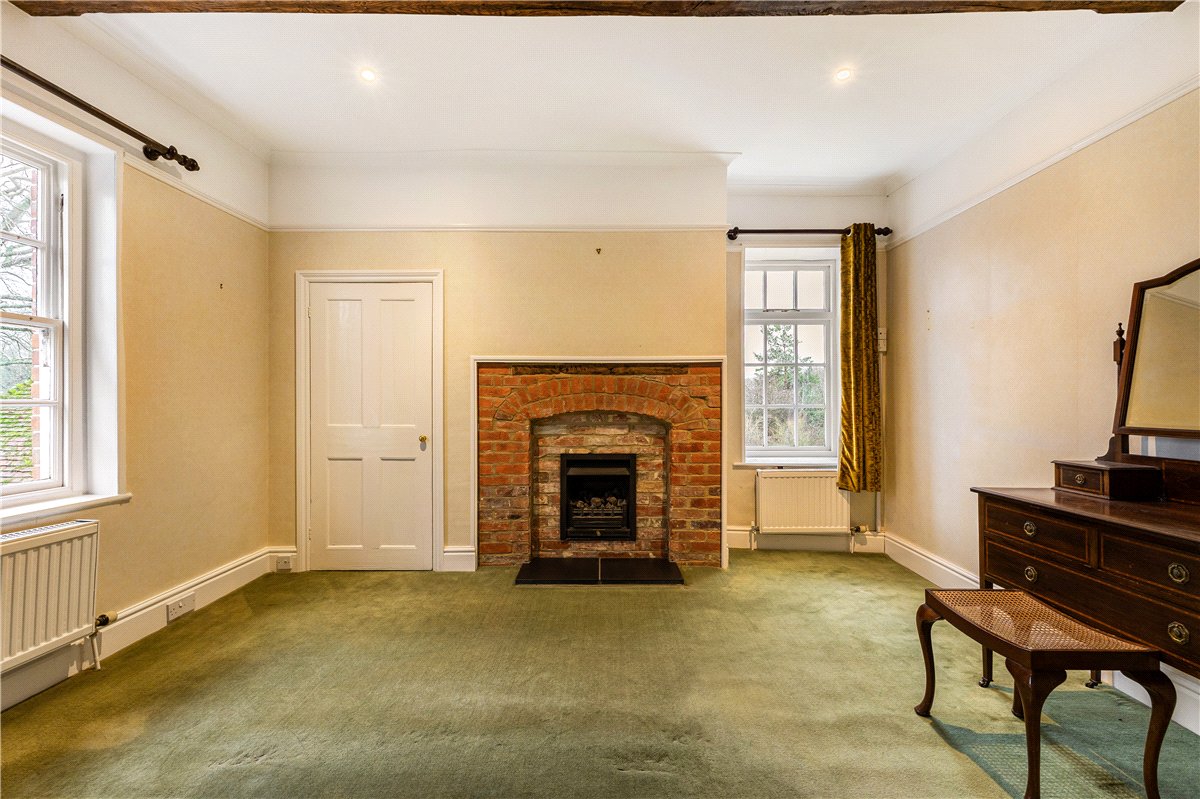 6 bedroom House, Farm Lane, Aldbourne, SN8 - Available, Image 9