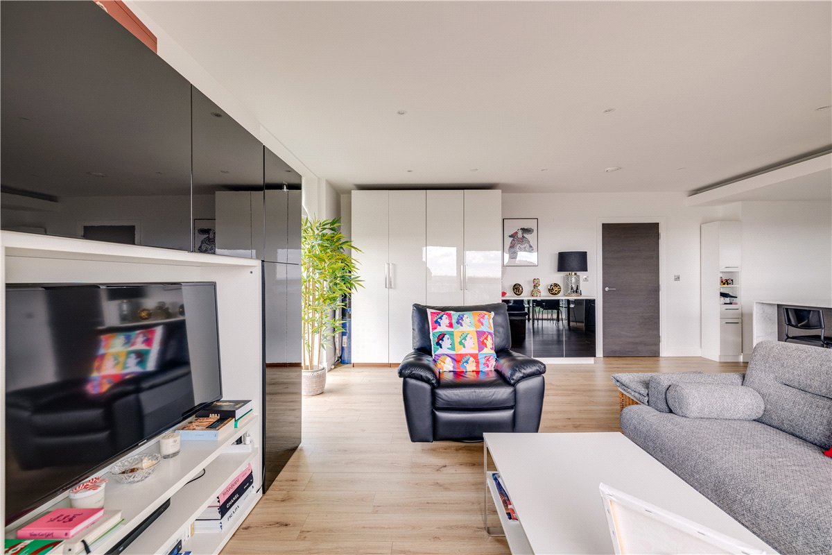 2 bedroom Flat, Montpellier House, 17 Glenthorne Road, W6 - Let Agreed, Image 8